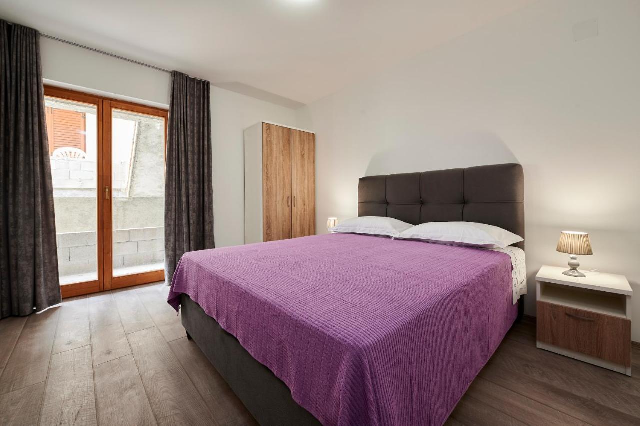 Cutan Apartamento Trogir Exterior foto
