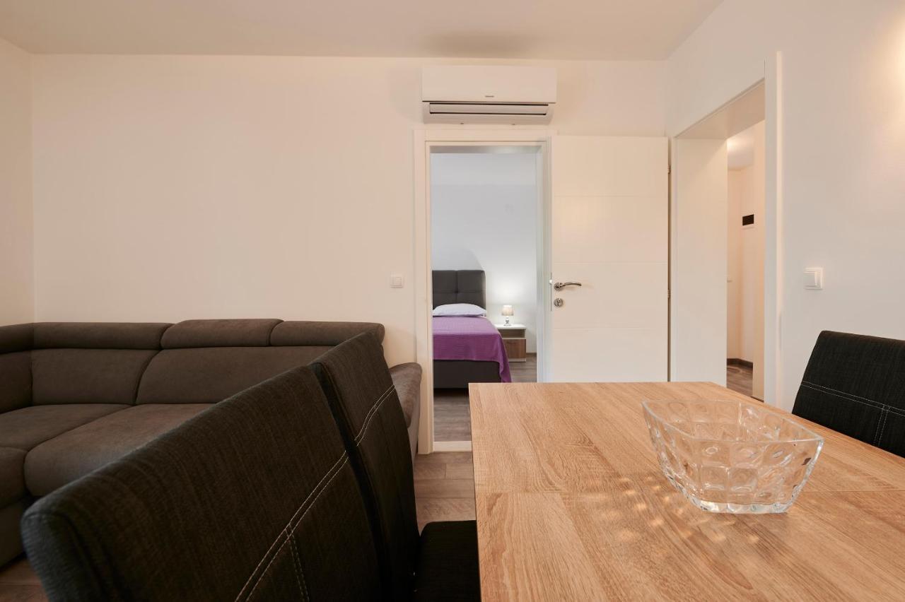 Cutan Apartamento Trogir Exterior foto